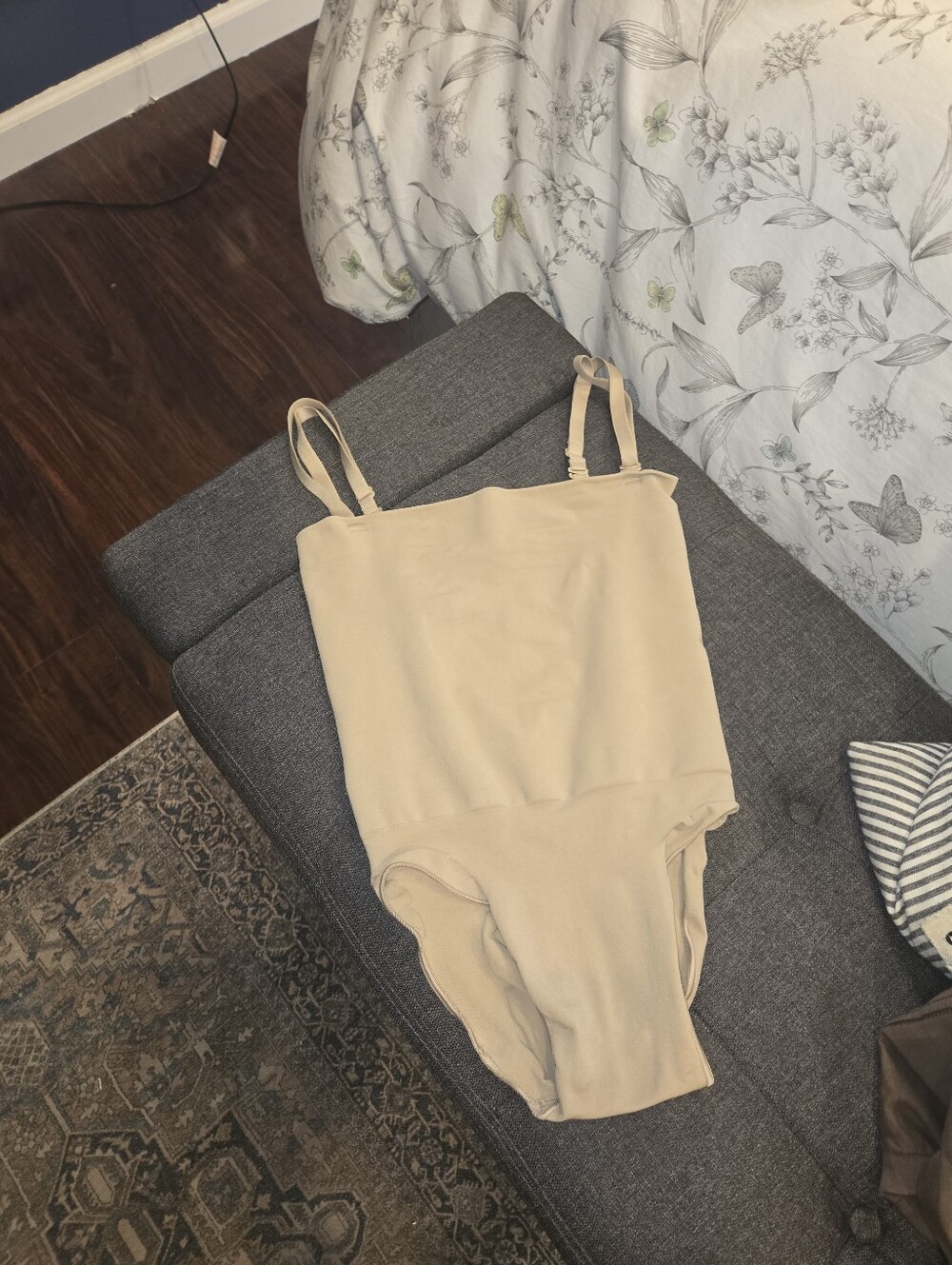 SKIMS Shapewear Bodysuit In Clay Bootylift